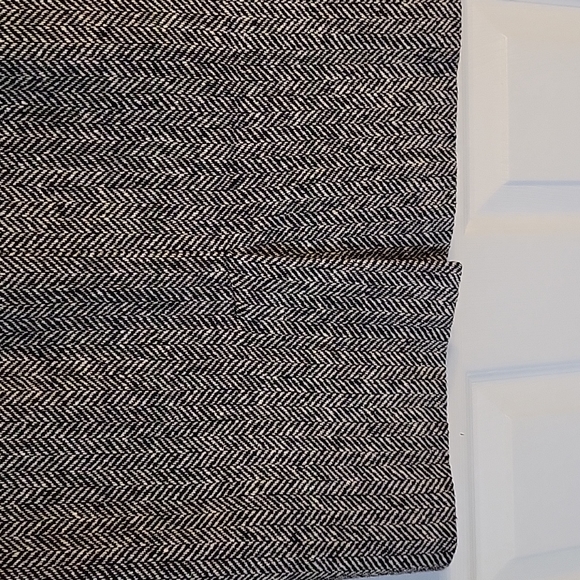 Neiman Marcus wool skirt - Picture 5 of 7